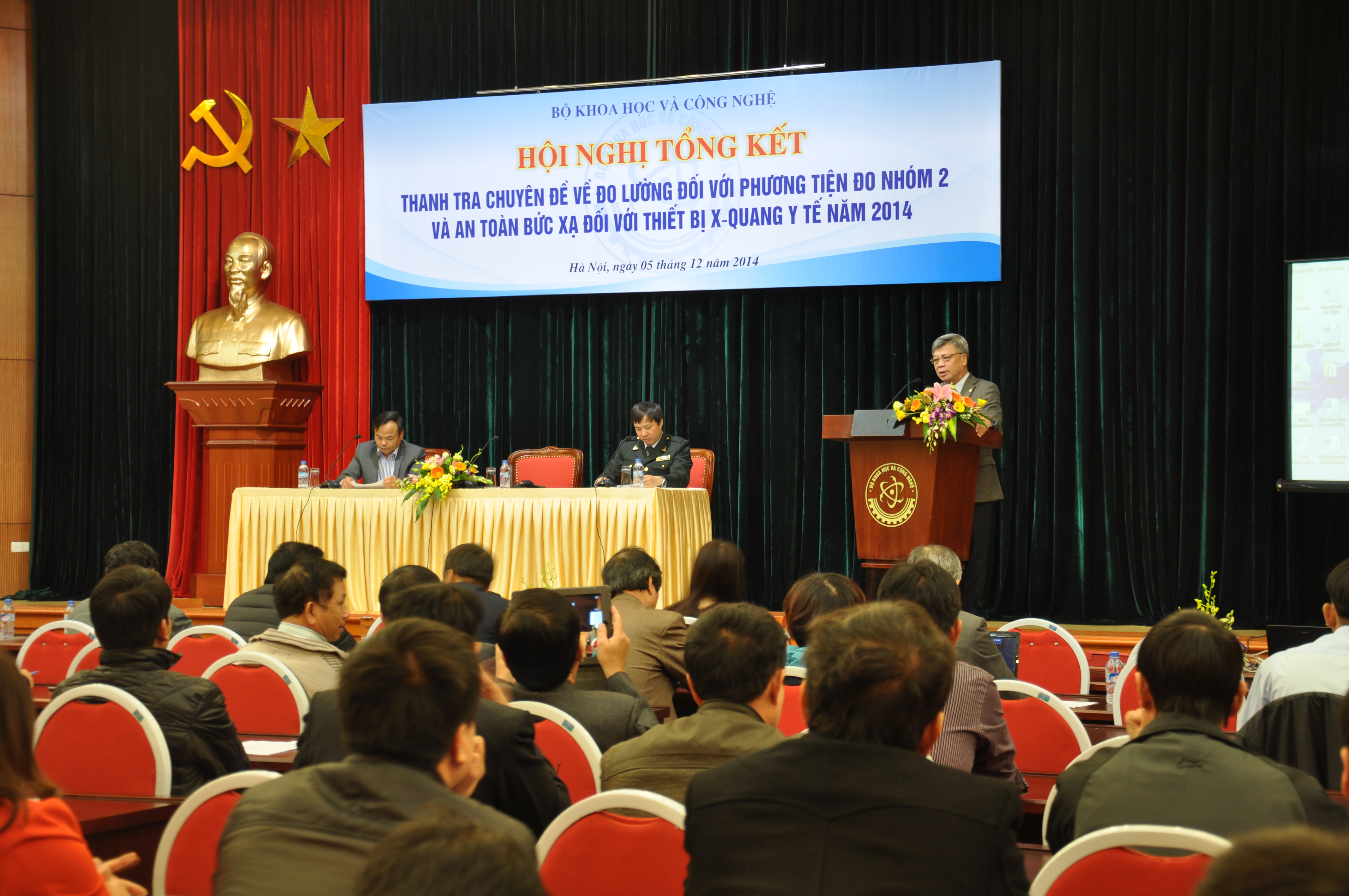 Tổng kết thanh tra chuyên đề về đo lường đối với phương tiện đo nhóm 2 và an toàn bức xạ đối với thiết bị X-quang y tế năm 2014 